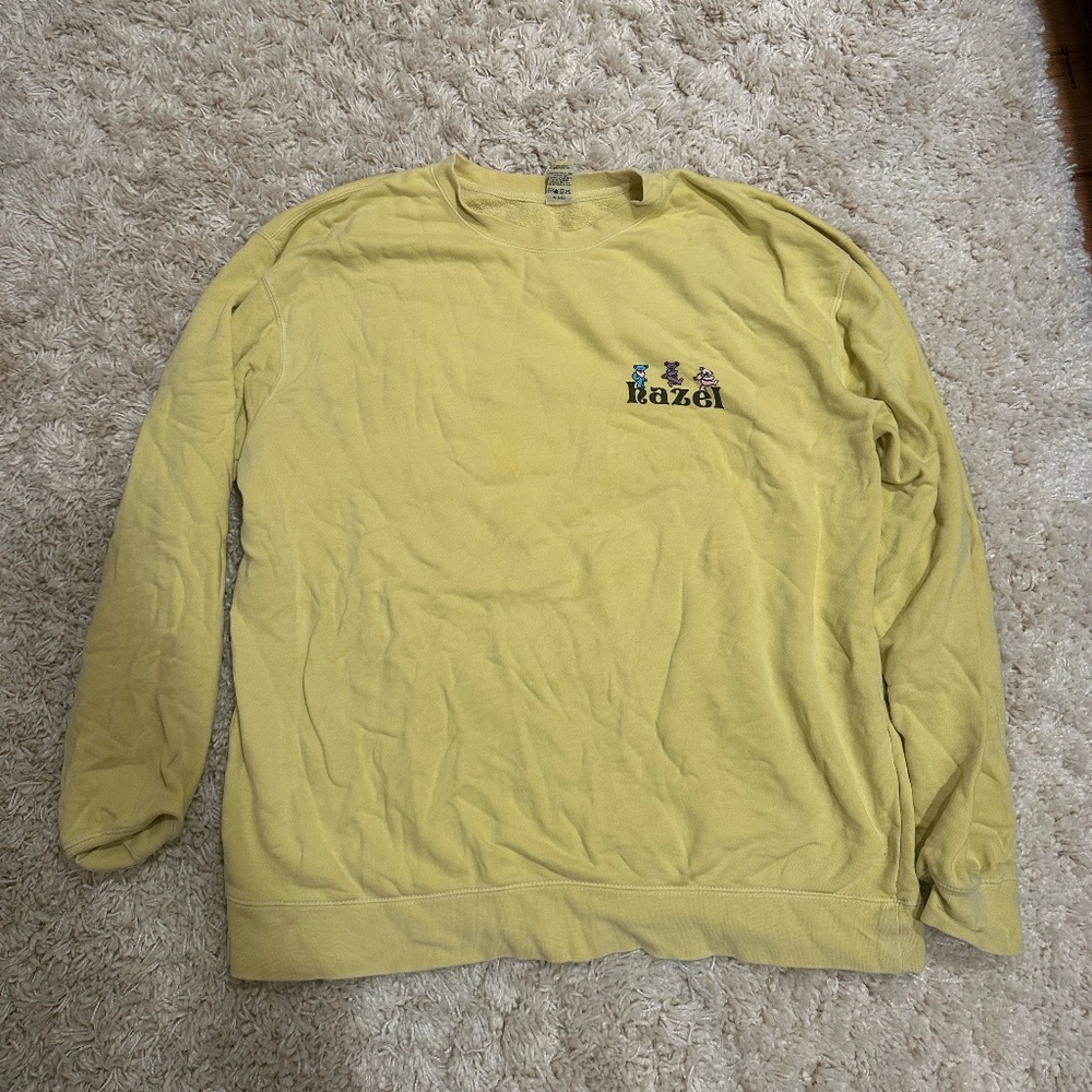 Hazel yellow grateful dead sweatshirt